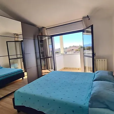 Modern Loft Гостевой дом Торре-дель-Лаго-Пуччини